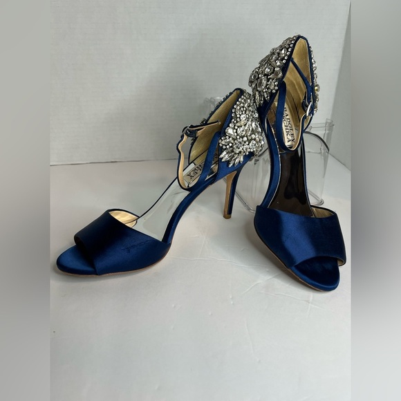 Badgley Mischka
Dawn d'Orsay Evening Sandals - Picture 5 of 16